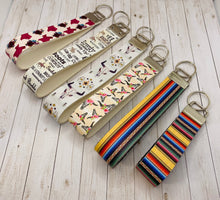 Load image into Gallery viewer, Western/ Patriotic Wristlet Keychains