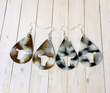 Load image into Gallery viewer, Cow Head/Print Resin Earrings
