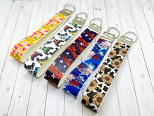 Load image into Gallery viewer, Western/ Patriotic Wristlet Keychains
